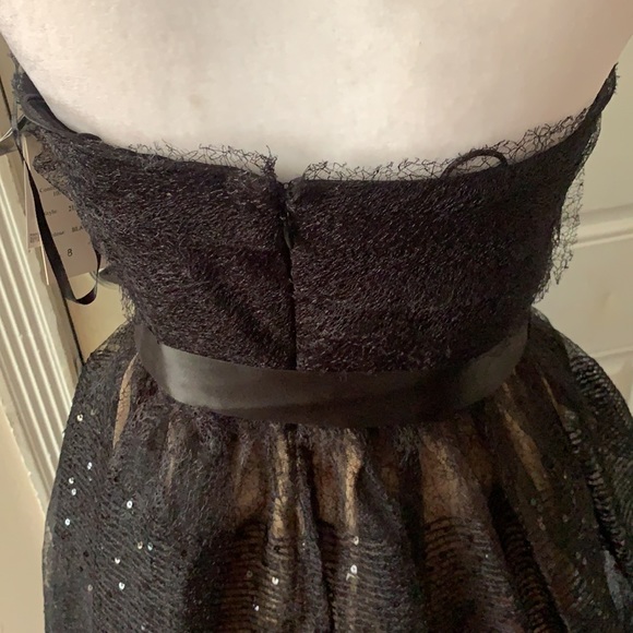 Black evening dresses. - Picture 9 of 12